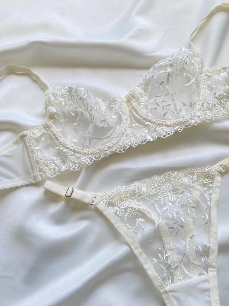 S17 Sugar White και Beige