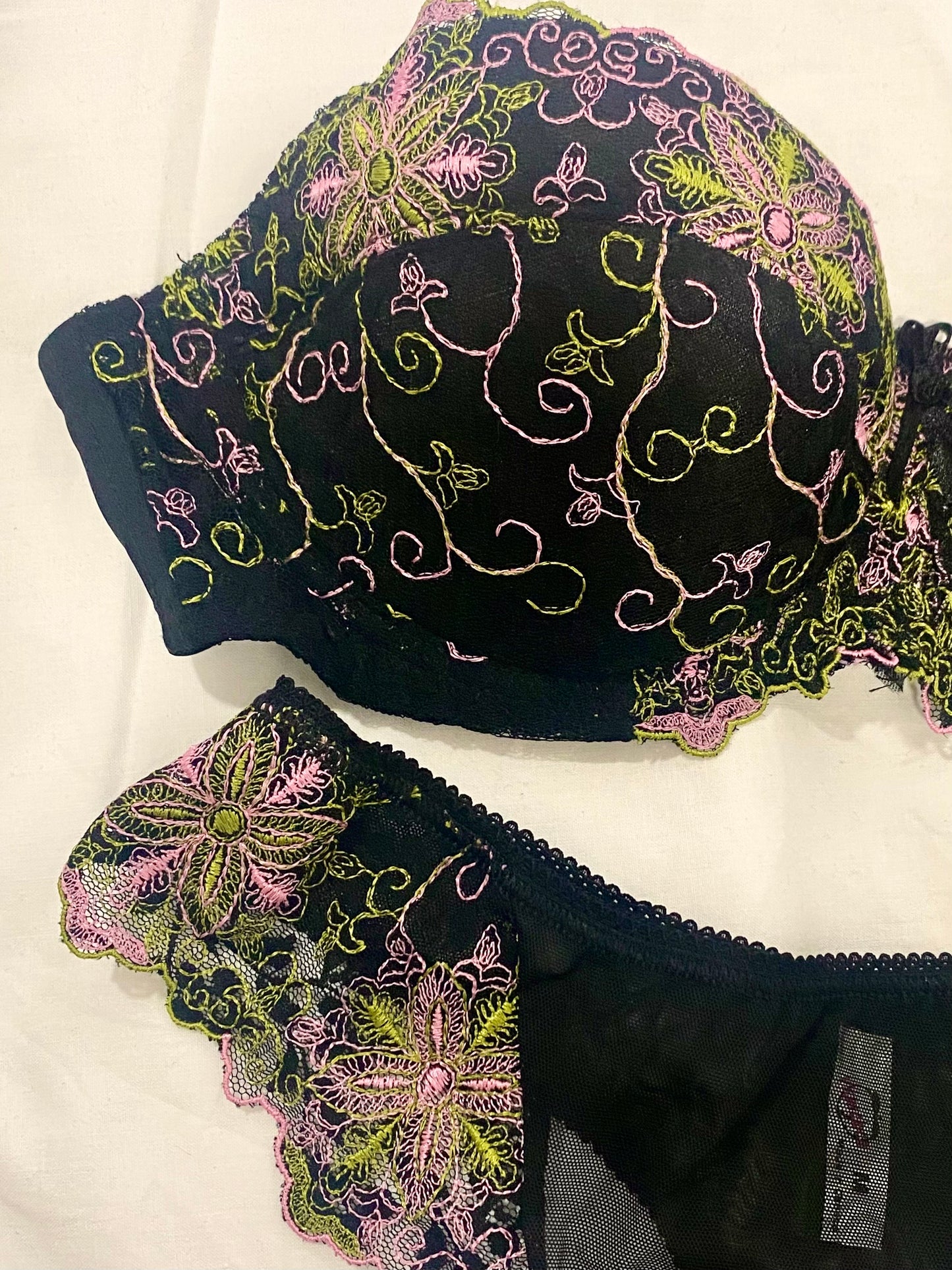 AN2 RETRO GREEN & PURPLE